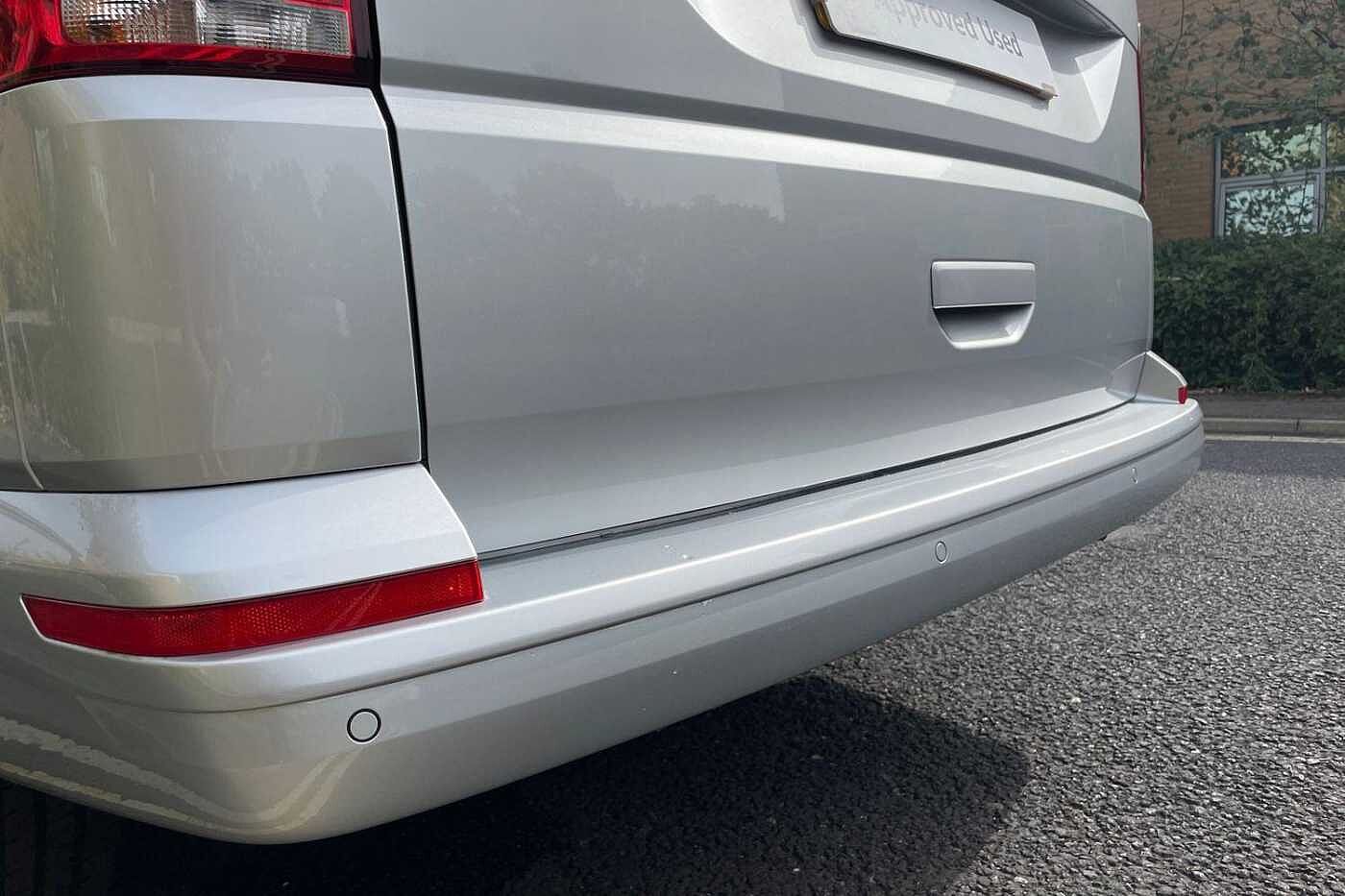 Volkswagen Transporter T30 SWB 2.0 TDI 110 Highline Kombi Van