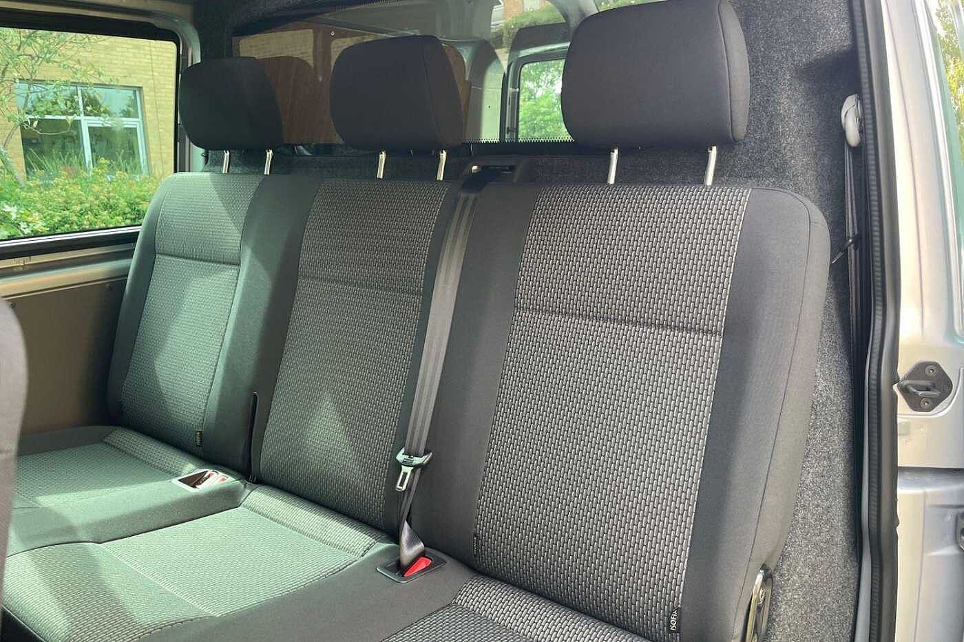 Volkswagen Transporter T30 SWB 2.0 TDI 110 Highline Kombi Van
