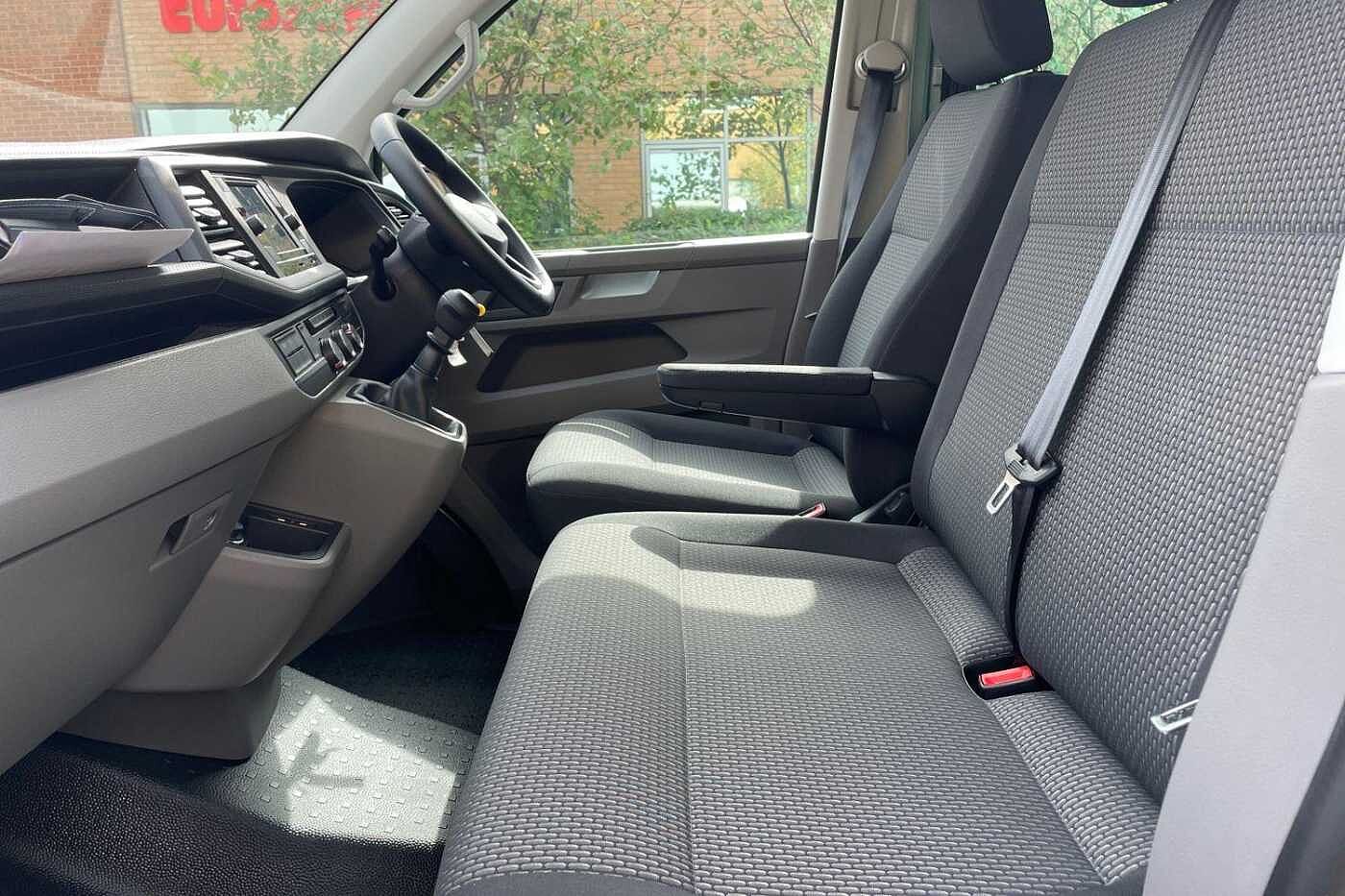 Volkswagen Transporter T30 SWB 2.0 TDI 110 Highline Kombi Van