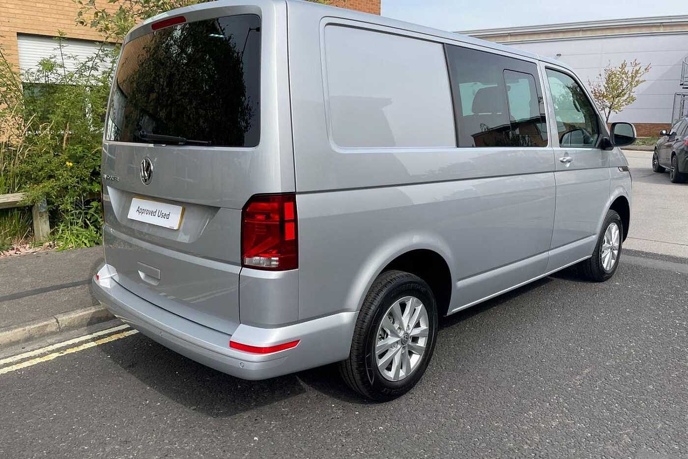 Volkswagen Transporter T30 SWB 2.0 TDI 110 Highline Kombi Van