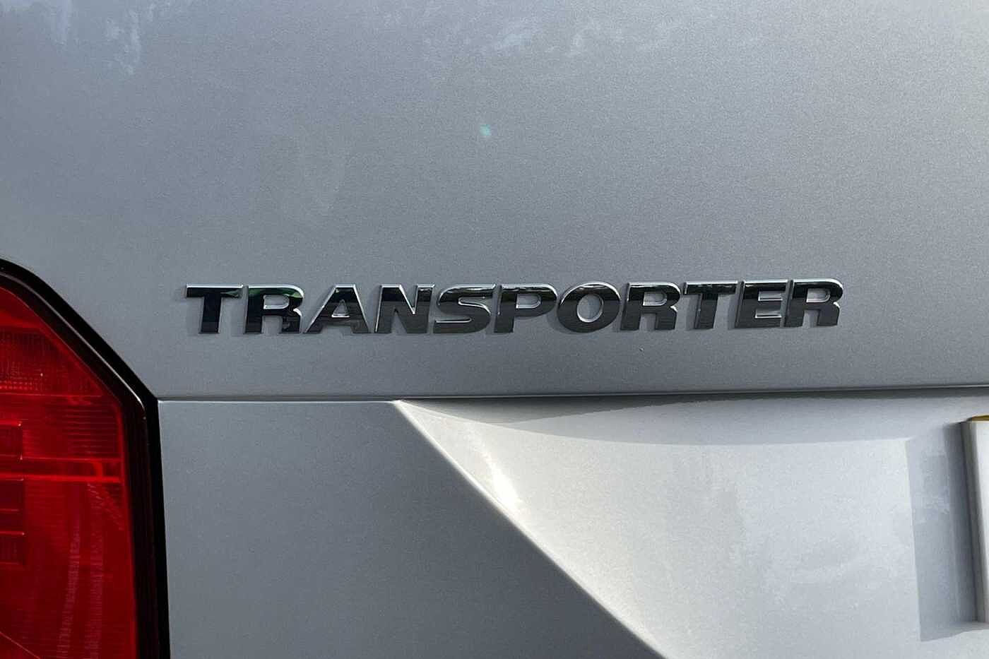 Volkswagen Transporter T30 Kombi Highline SWB 110 PS 2.0 TDI 5sp Manual