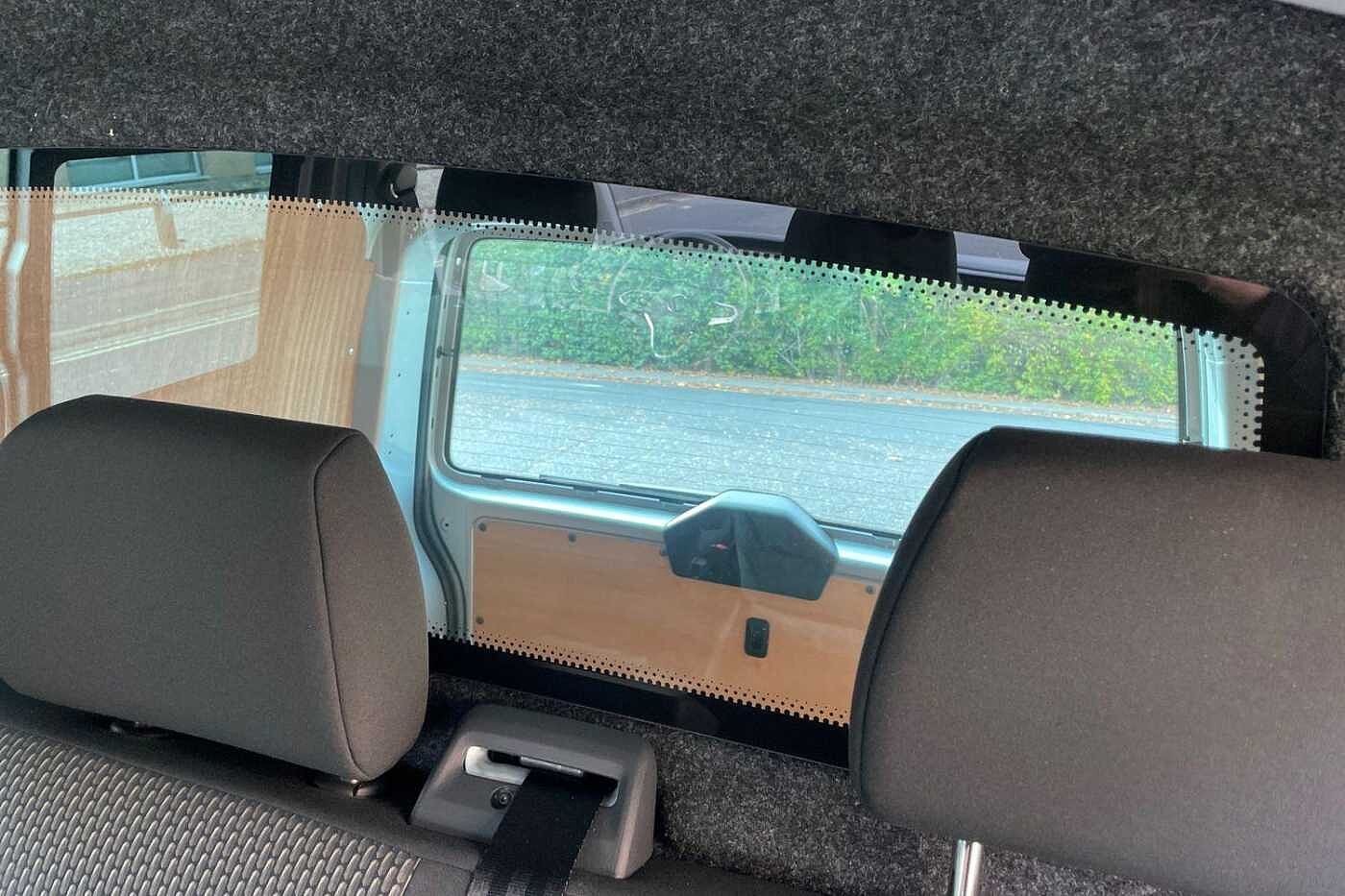 Volkswagen Transporter T30 Kombi Highline SWB 110 PS 2.0 TDI 5sp Manual