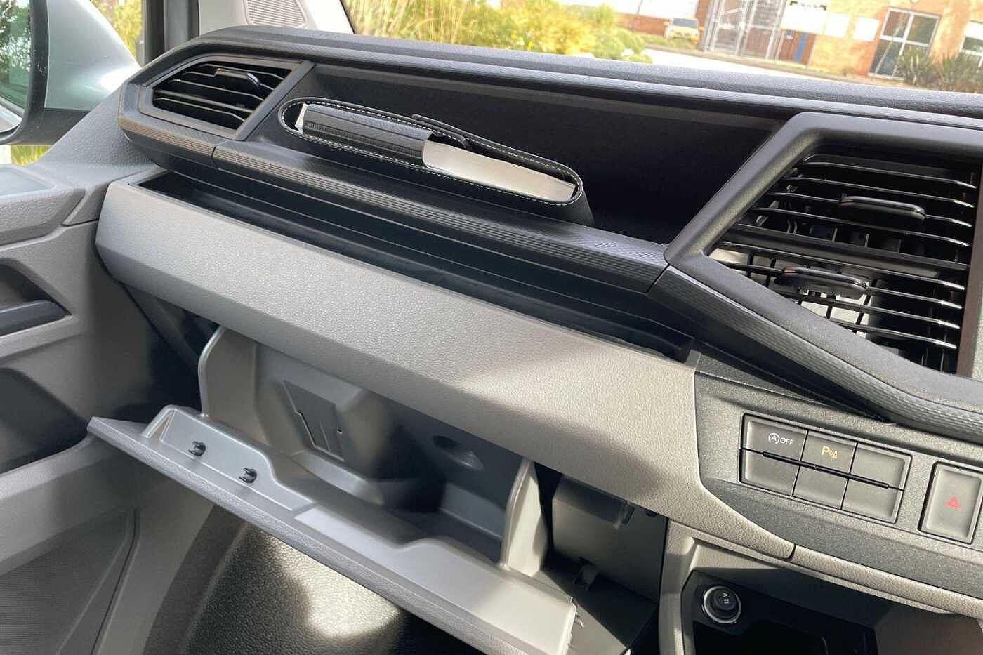 Volkswagen Transporter T30 Kombi Highline SWB 110 PS 2.0 TDI 5sp Manual