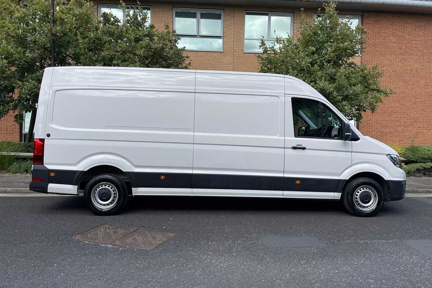 Volkswagen Crafter CR35 LWB FWD 2.0 TDI 140PS Trendline High Roof Van