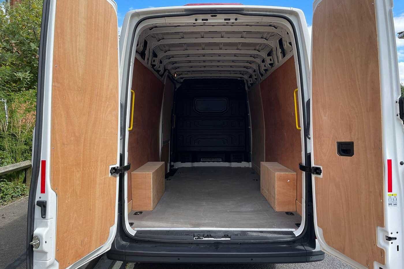 Volkswagen Crafter CR35 LWB FWD 2.0 TDI 140PS Trendline High Roof Van