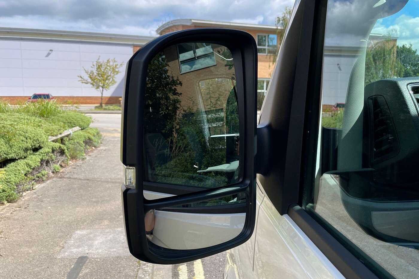 Volkswagen Crafter CR35 LWB FWD 2.0 TDI 140PS Trendline High Roof Van