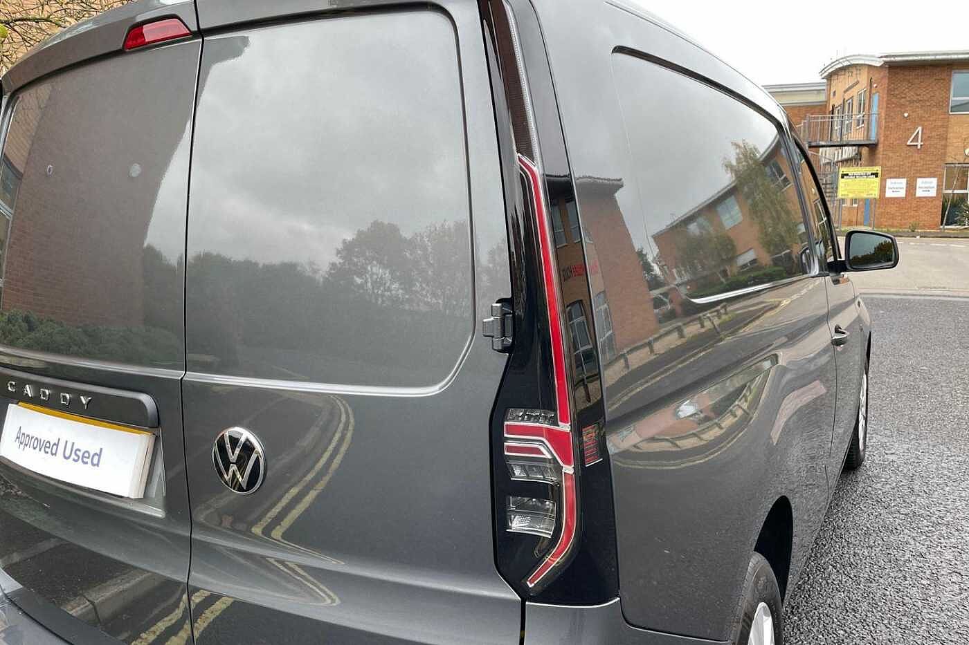 Volkswagen Caddy C20 Cargo Commerce Pro SWB 102