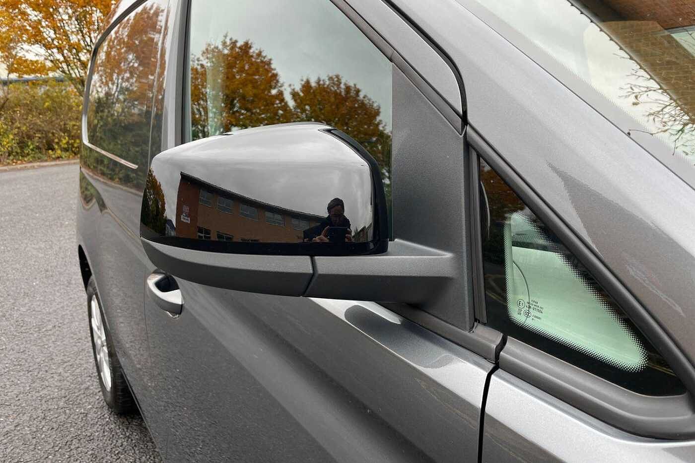 Volkswagen Caddy C20 Cargo Commerce Pro SWB 102
