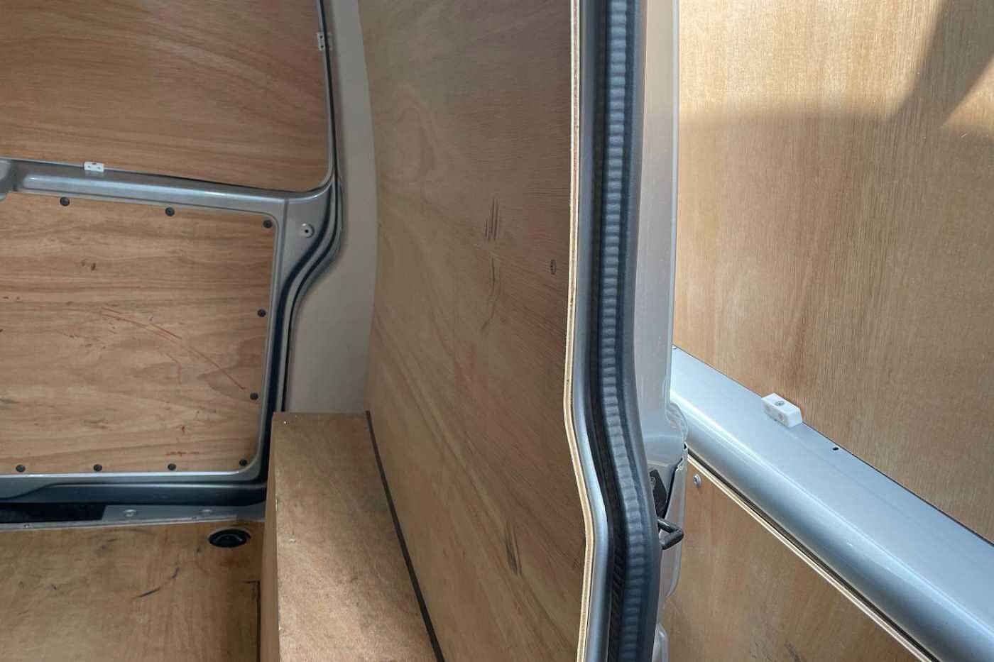 Volkswagen Transporter T32 SWB 2.0 BiTDI 204 Highline DSG