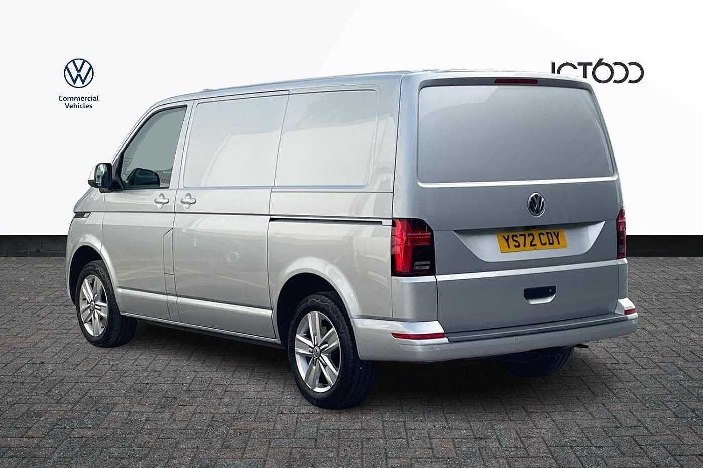 Volkswagen Transporter T32 SWB 2.0 BiTDI 204 Highline DSG