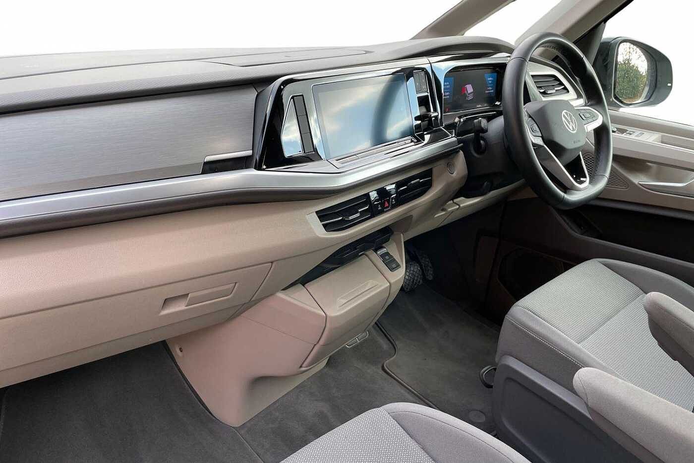 Volkswagen Multivan 1.4 TSI 13kWh Life MPV 5dr Petrol Plug-in Hybrid DSG L1 Euro 6 (s/s) (218 ps)