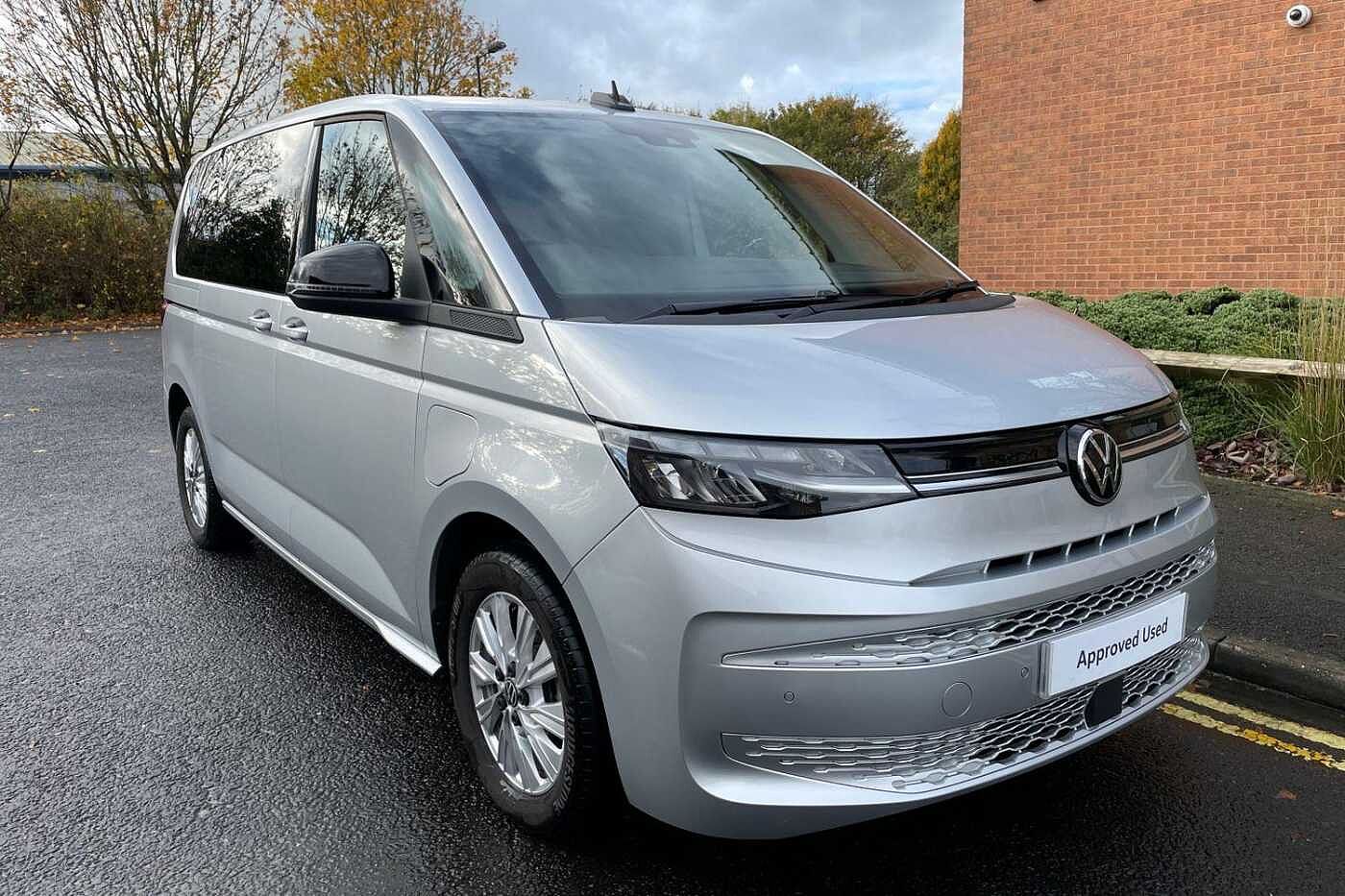 Volkswagen Multivan 1.4 TSI 13kWh Life MPV 5dr Petrol Plug-in Hybrid DSG L1 Euro 6 (s/s) (218 ps)