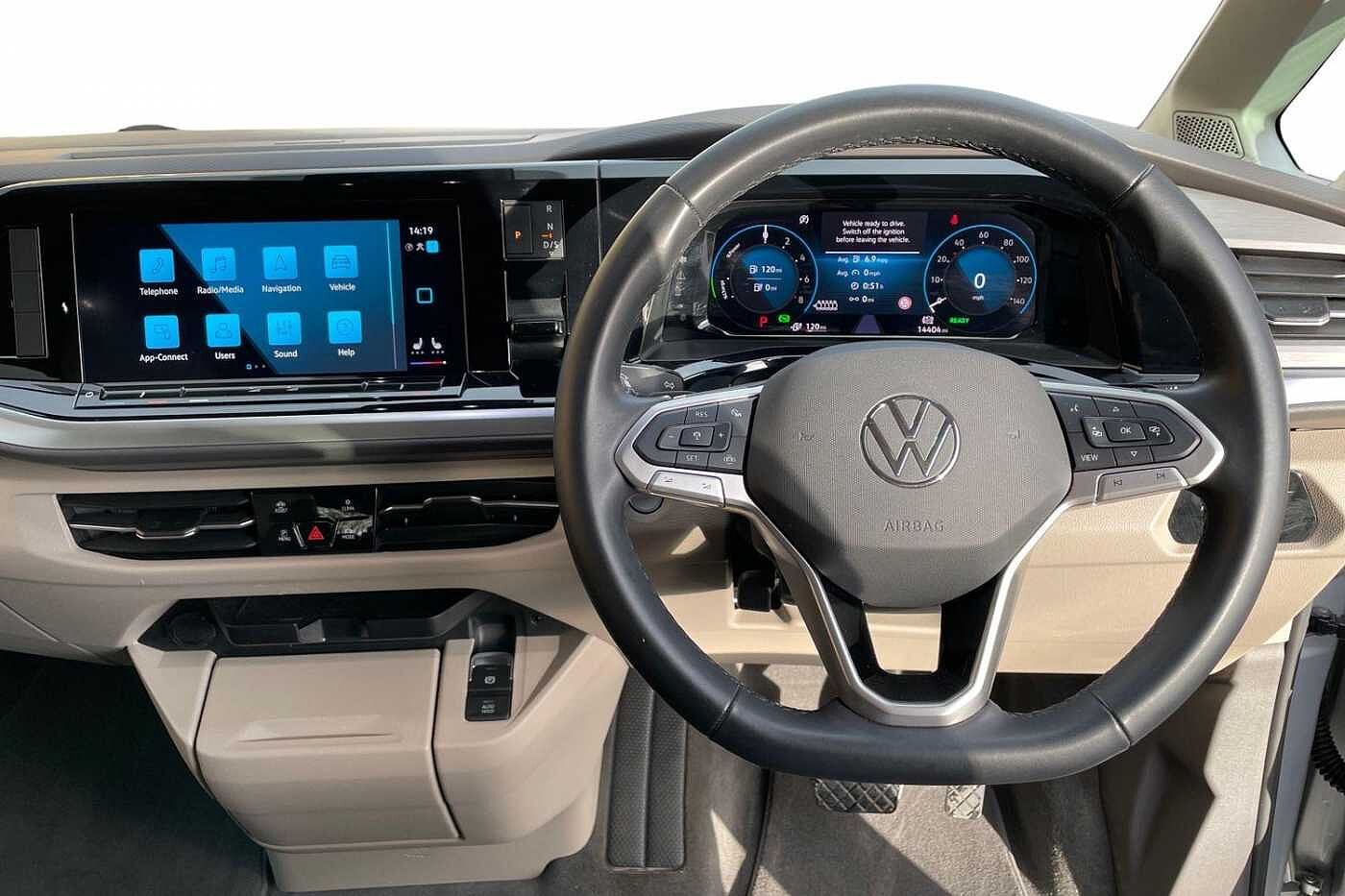 Volkswagen Multivan 1.4 TSI 13kWh Life MPV 5dr Petrol Plug-in Hybrid DSG L1 Euro 6 (s/s) (218 ps)