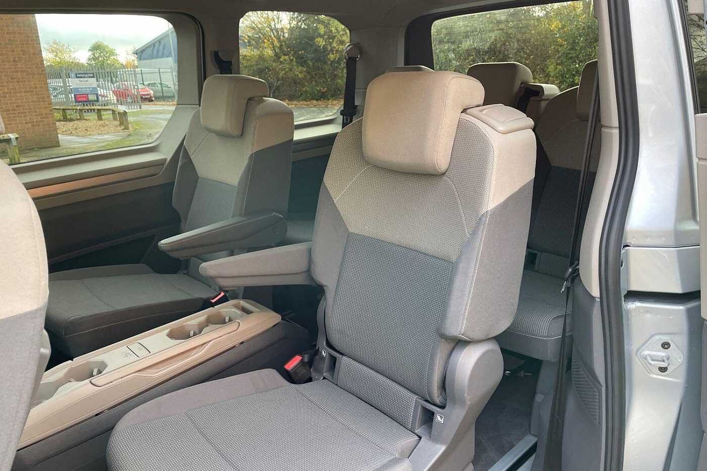 Volkswagen Multivan 1.4 TSI 13kWh Life MPV 5dr Petrol Plug-in Hybrid DSG L1 Euro 6 (s/s) (218 ps)