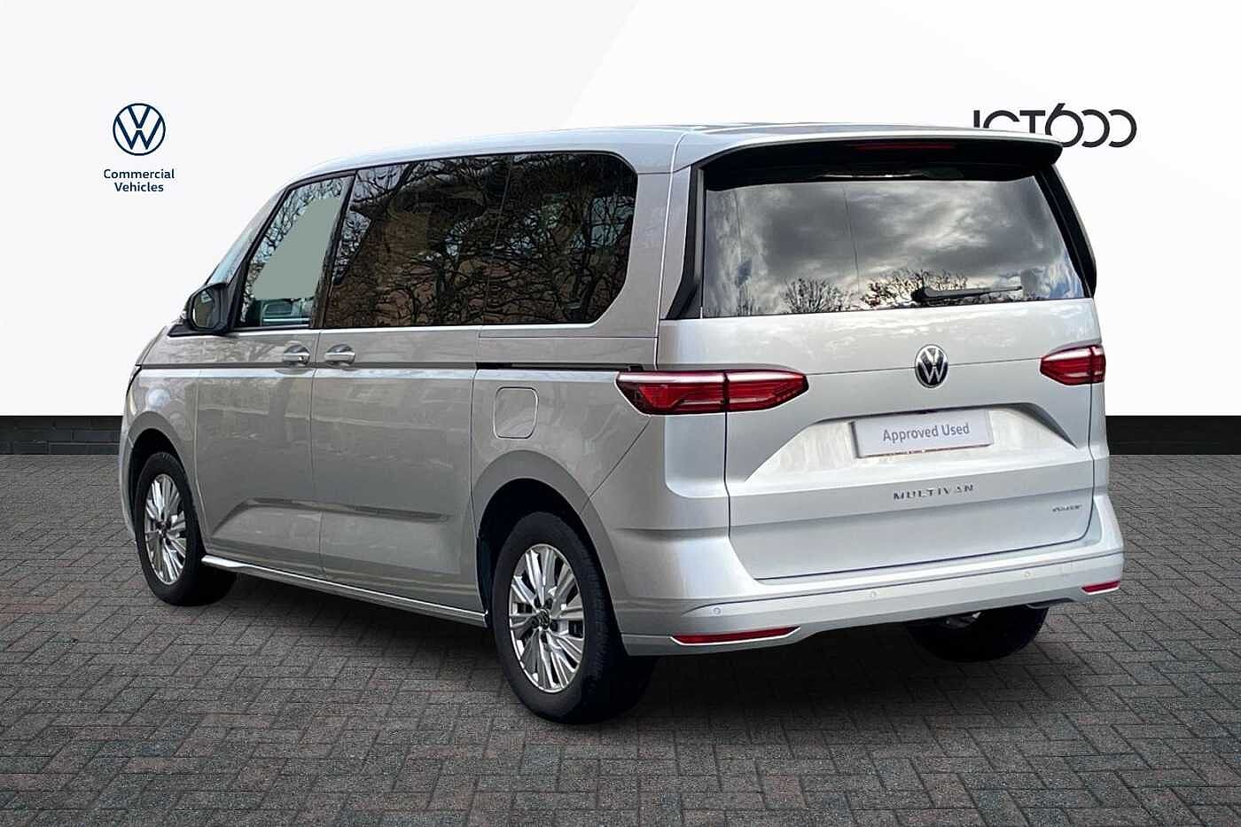 Volkswagen Multivan 1.4 TSI 13kWh Life MPV 5dr Petrol Plug-in Hybrid DSG L1 Euro 6 (s/s) (218 ps)
