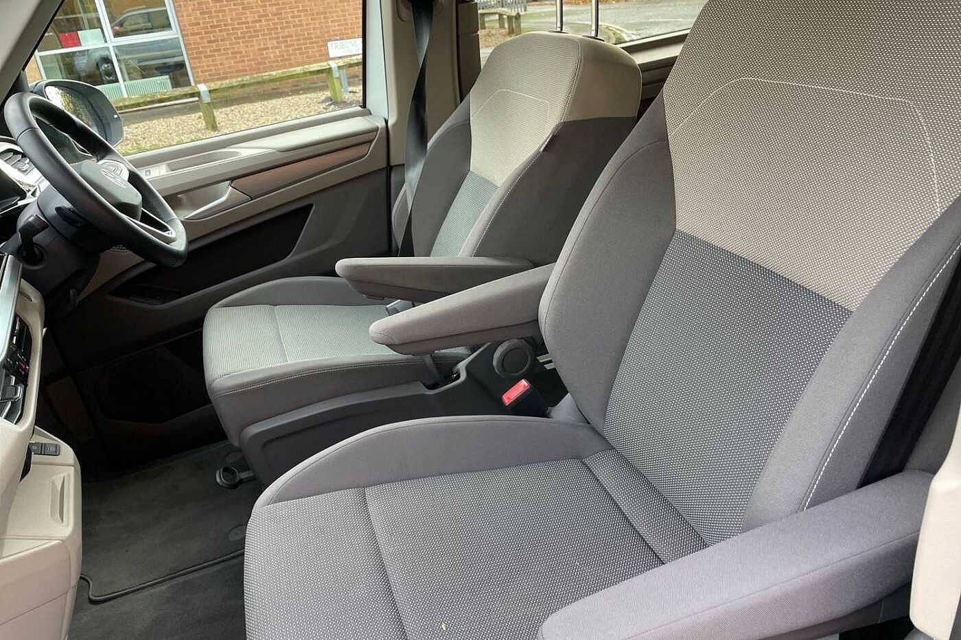 Volkswagen Multivan 1.4 TSI 13kWh Life MPV 5dr Petrol Plug-in Hybrid DSG L1 Euro 6 (s/s) (218 ps)