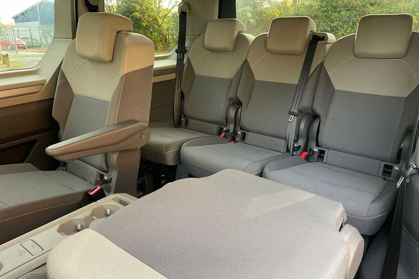 Volkswagen Multivan 1.4 TSI 13kWh Life MPV 5dr Petrol Plug-in Hybrid DSG L1 Euro 6 (s/s) (218 ps)