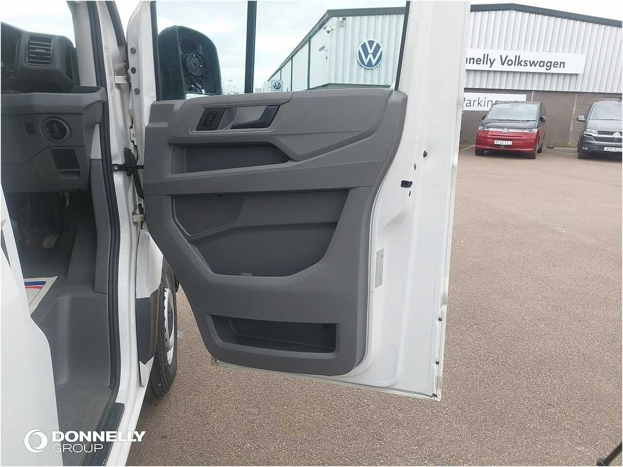Volkswagen Crafter 2.0 TDI 140PS Startline High Roof Van