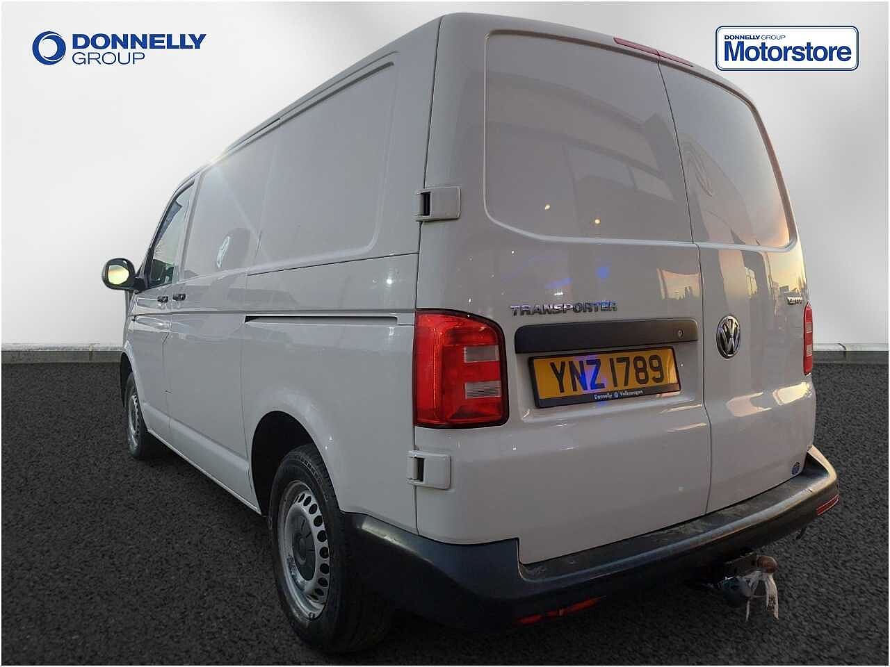 Volkswagen Transporter 2.0 TDI BMT 102 Startline Van Euro 6