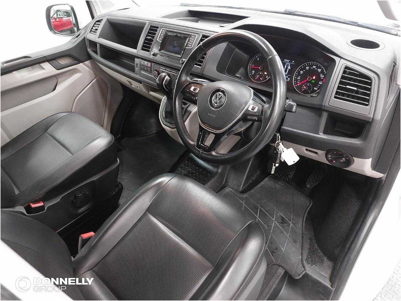 Volkswagen Transporter 2.0 TDI BMT 150 Highline Kombi Van DSG