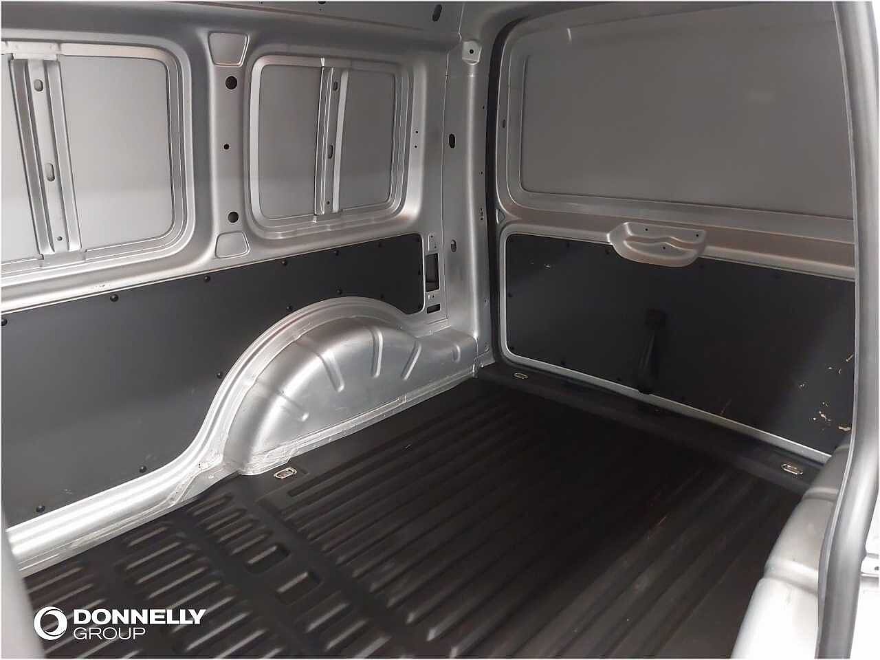 Volkswagen Caddy 2.0 TDI BlueMotion Tech 150PS Highline Nav Van