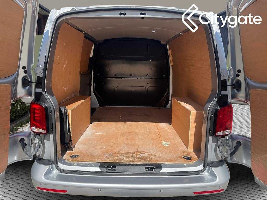 Volkswagen Transporter T28 Panel van Highline SWB 110 PS 2.0 TDI 5sp Manual