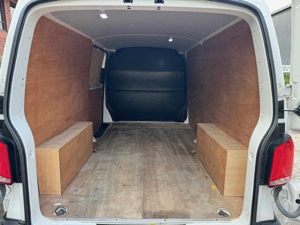 Volkswagen Transporter T28 Panel van Startline LWB 110 PS 2.0 TDI 5sp Manual