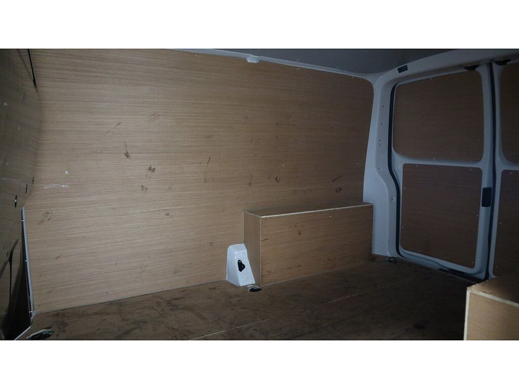 Volkswagen Transporter T32 Panel van Highline SWB 150 PS 2.0 TDI 6sp Manual