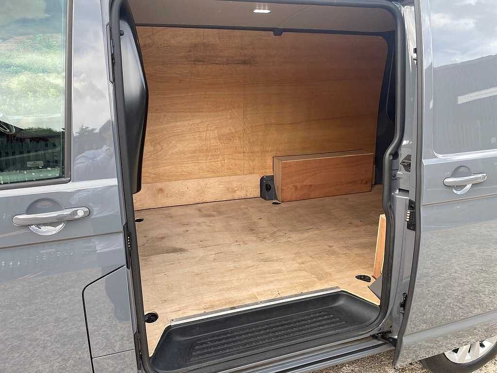 Volkswagen Transporter T28 Panel van Highline SWB 150 PS 2.0 TDI 6sp Manual
