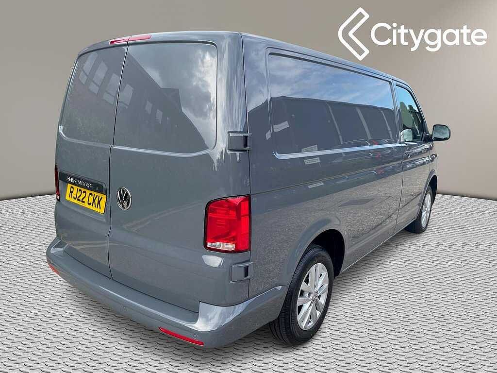 Volkswagen Transporter T28 Panel van Highline SWB 150 PS 2.0 TDI 6sp Manual
