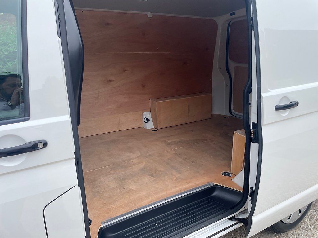 Volkswagen Transporter T28 Panel van Startline SWB 110 PS 2.0 TDI 5sp Manual