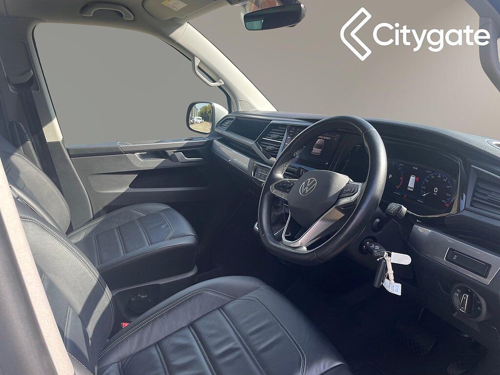 Volkswagen Caravelle Executive SWB 150 PS 2.0 TDI 7sp DSG