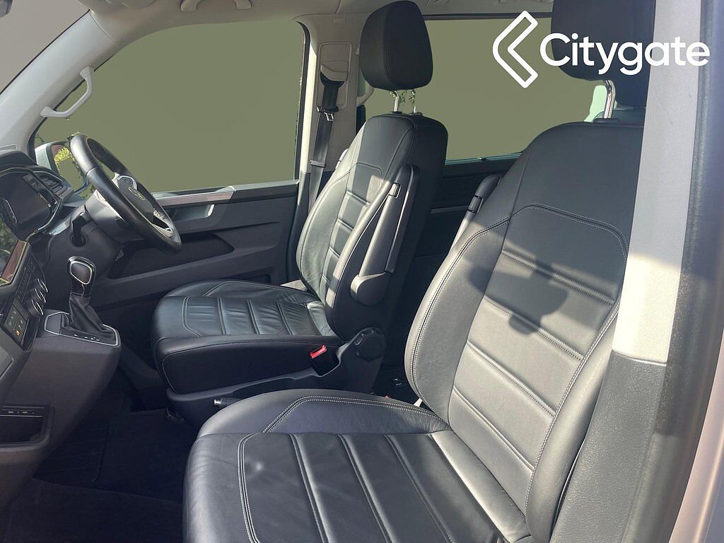 Volkswagen Caravelle Executive SWB 150 PS 2.0 TDI 7sp DSG