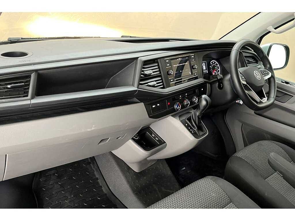 Volkswagen Transporter T28 Panel van Highline SWB 150 PS 2.0 TDI 7sp DSG