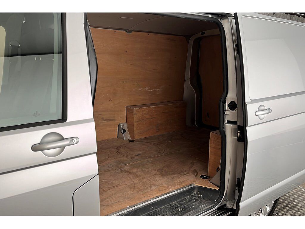 Volkswagen Transporter T28 Panel van Highline SWB 150 PS 2.0 TDI 7sp DSG