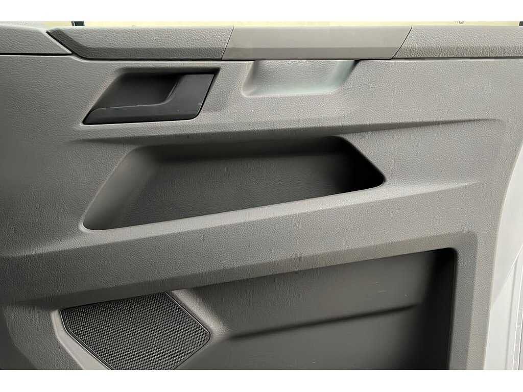 Volkswagen Transporter T28 Panel van Highline SWB 150 PS 2.0 TDI 7sp DSG