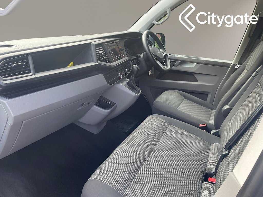 Volkswagen Transporter T28 Panel van Highline SWB 150 PS 2.0 TDI 7sp DSG