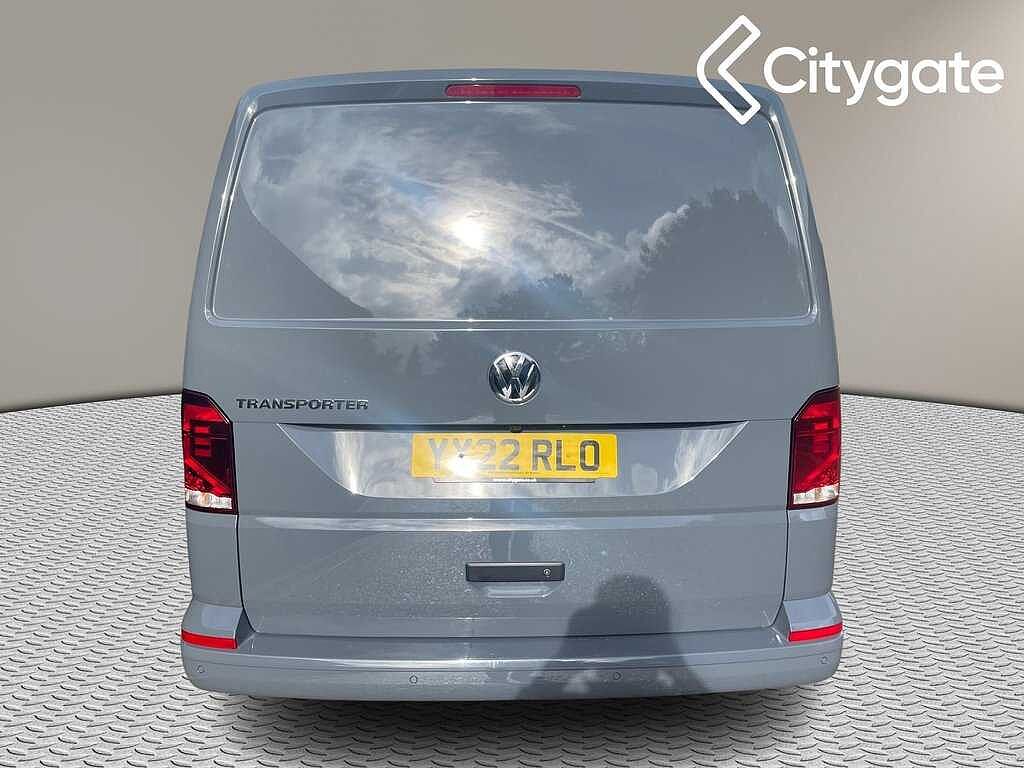 Volkswagen Transporter T28 Panel van Highline SWB 150 PS 2.0 TDI 7sp DSG
