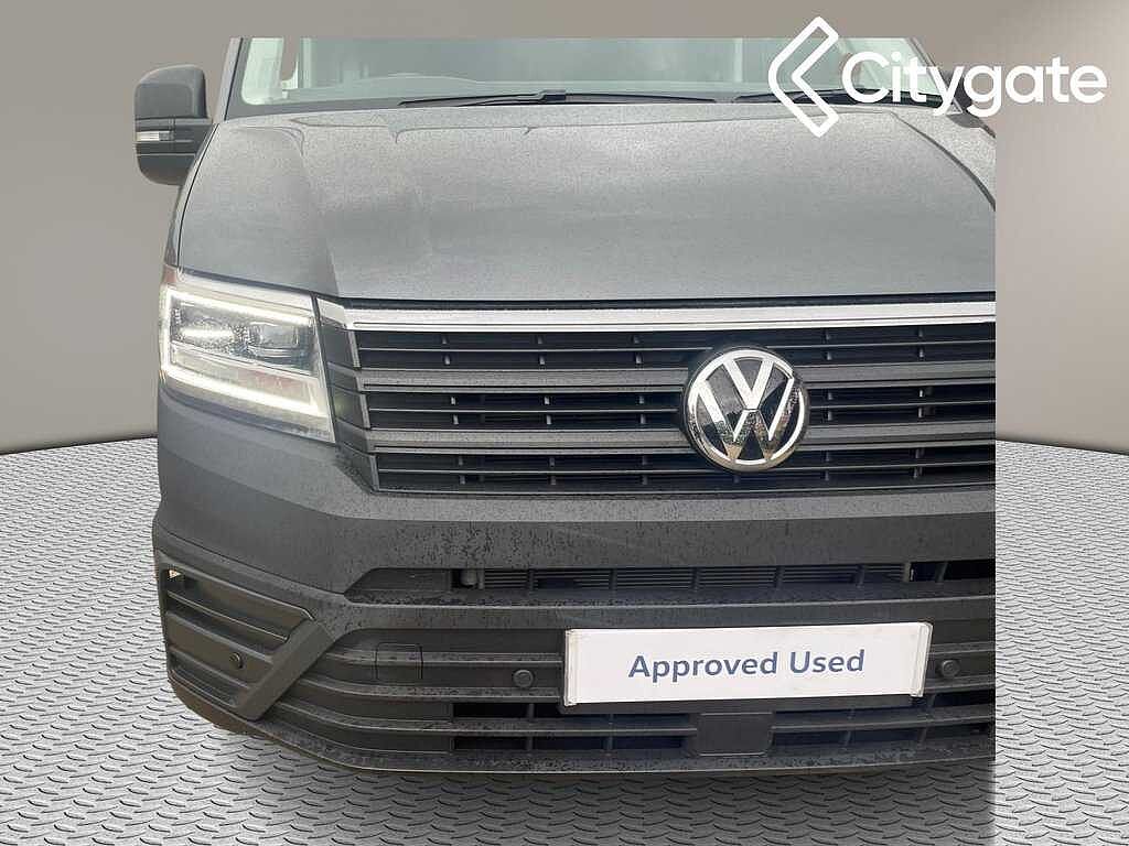 Volkswagen Crafter CR35 Panel van Trendline LWB 140 PS 2.0 TDI 8sp Automatic FWD