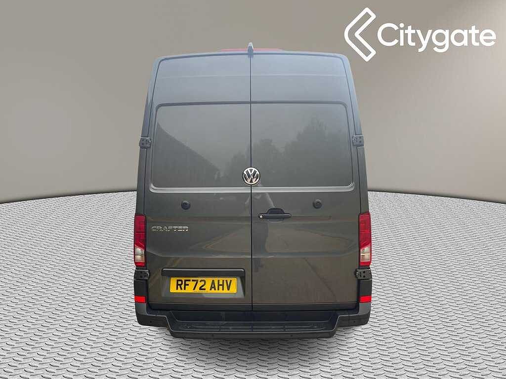 Volkswagen Crafter CR35 Panel van Trendline LWB 140 PS 2.0 TDI 8sp Automatic FWD