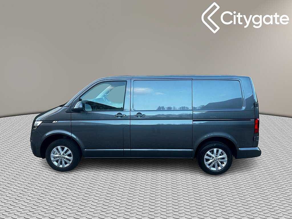 Volkswagen Transporter T28 Panel van Highline SWB 150 PS 2.0 TDI 7sp DSG