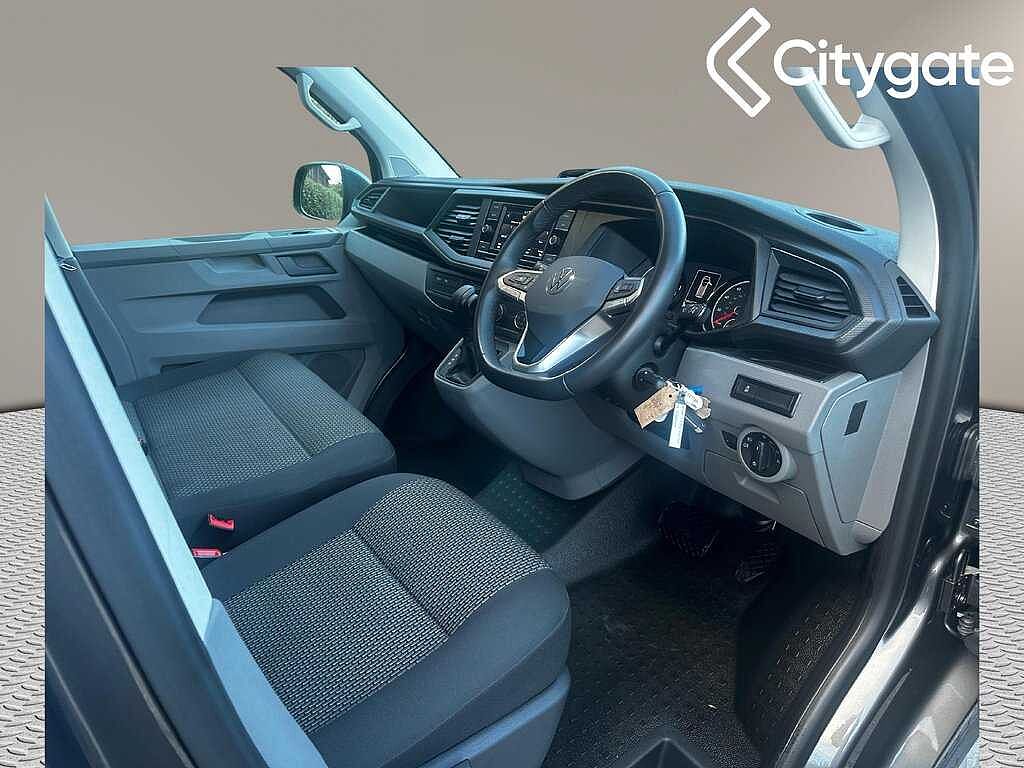 Volkswagen Transporter T28 Panel van Highline SWB 150 PS 2.0 TDI 7sp DSG