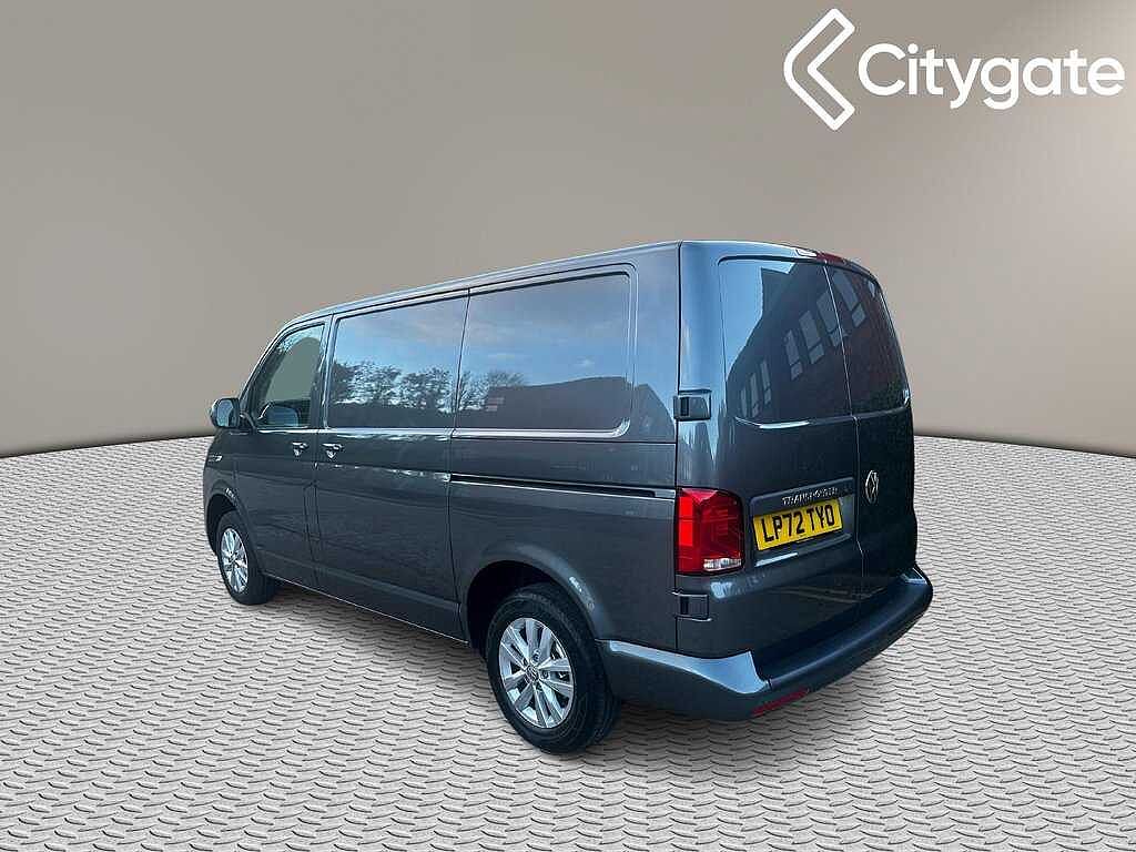 Volkswagen Transporter T28 Panel van Highline SWB 150 PS 2.0 TDI 7sp DSG