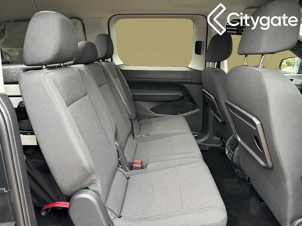 Volkswagen Caddy C20 California Maxi 122 PS 2.0 TDI 7sp DSG