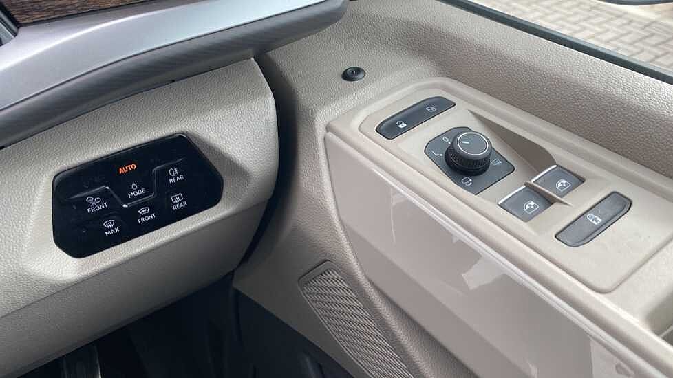 Volkswagen Multivan Style Long 218 PS 1.4 eHybrid 6-Speed DSG