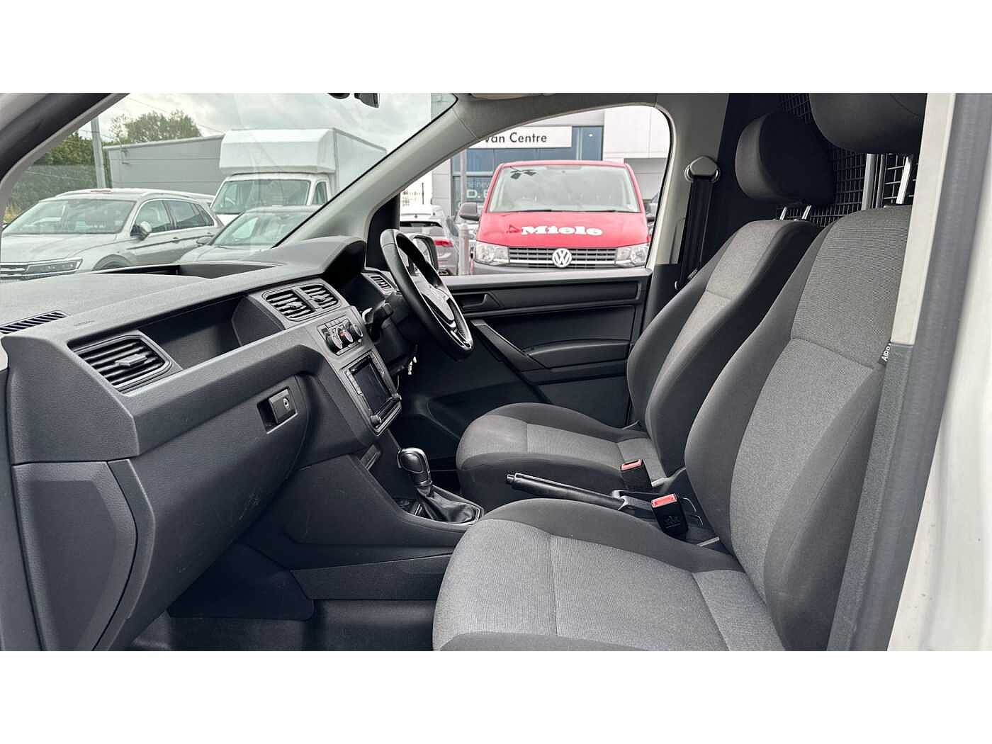 Volkswagen Caddy C20 Panel van Highline 102 PS 2.0 TDI 6sp DSG