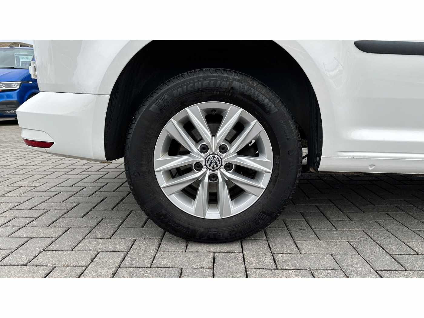 Volkswagen Caddy C20 Panel van Highline 102 PS 2.0 TDI 6sp DSG