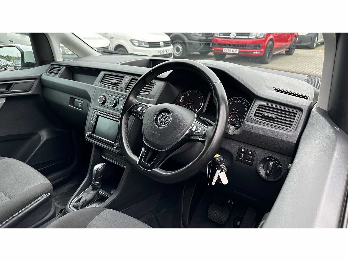 Volkswagen Caddy C20 Panel van Highline 102 PS 2.0 TDI 6sp DSG