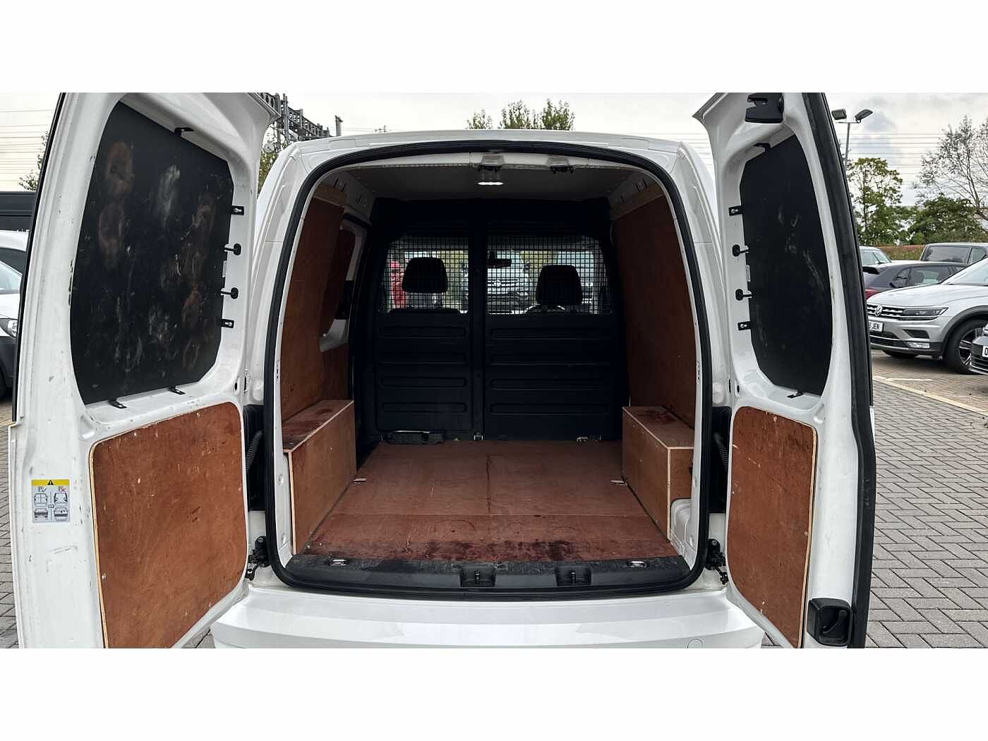 Volkswagen Caddy C20 Panel van Highline 102 PS 2.0 TDI 6sp DSG