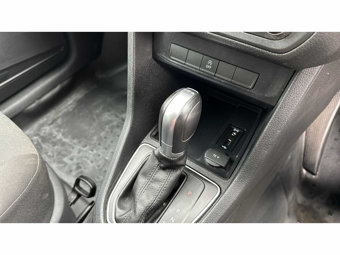 Volkswagen Caddy C20 Panel van Highline 102 PS 2.0 TDI 6sp DSG